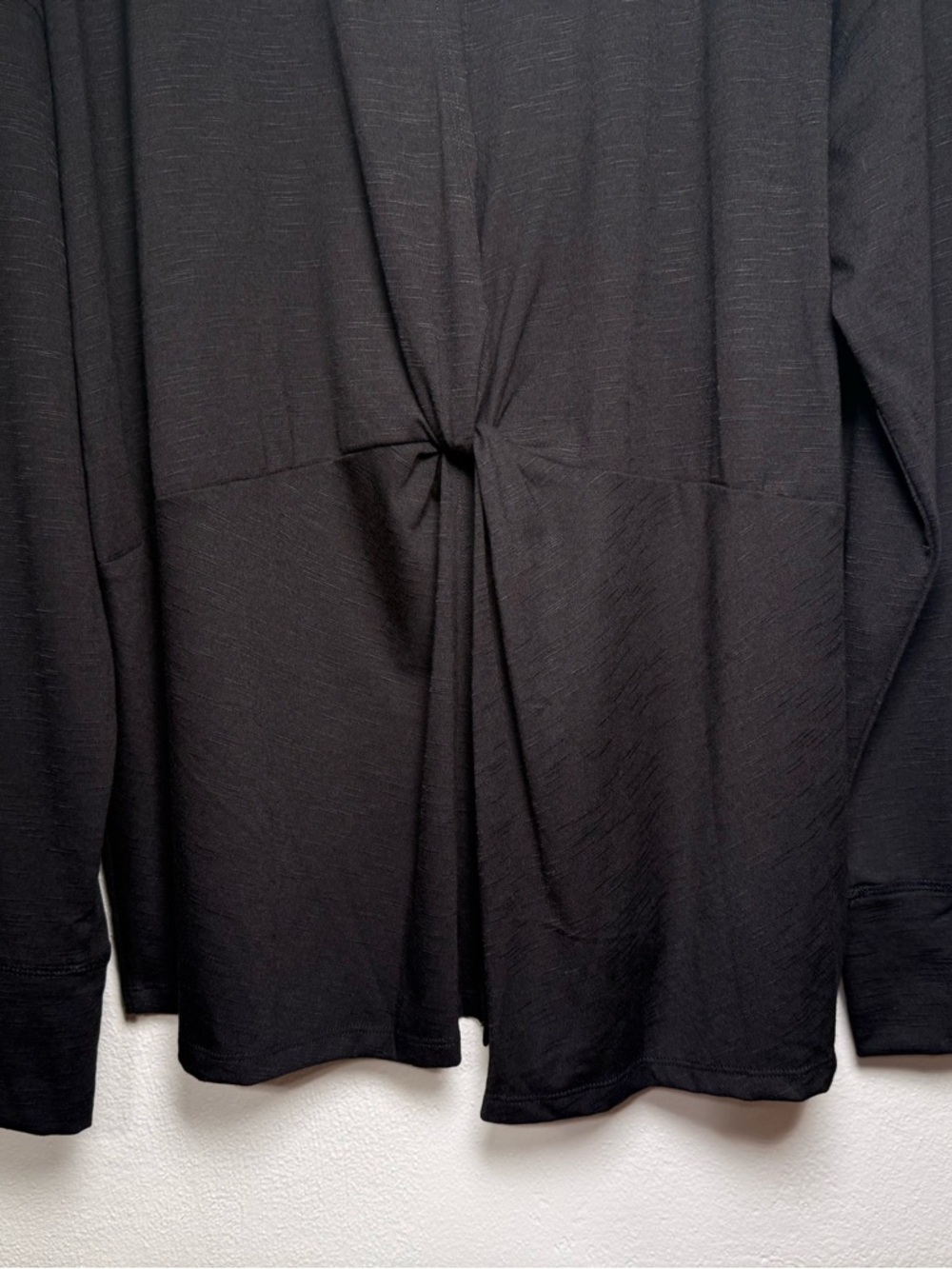 Xersion Black Long Sleeve Women's Top Twist Back Detail Relaxed Fit Size XXL - Picture 6 of 14
